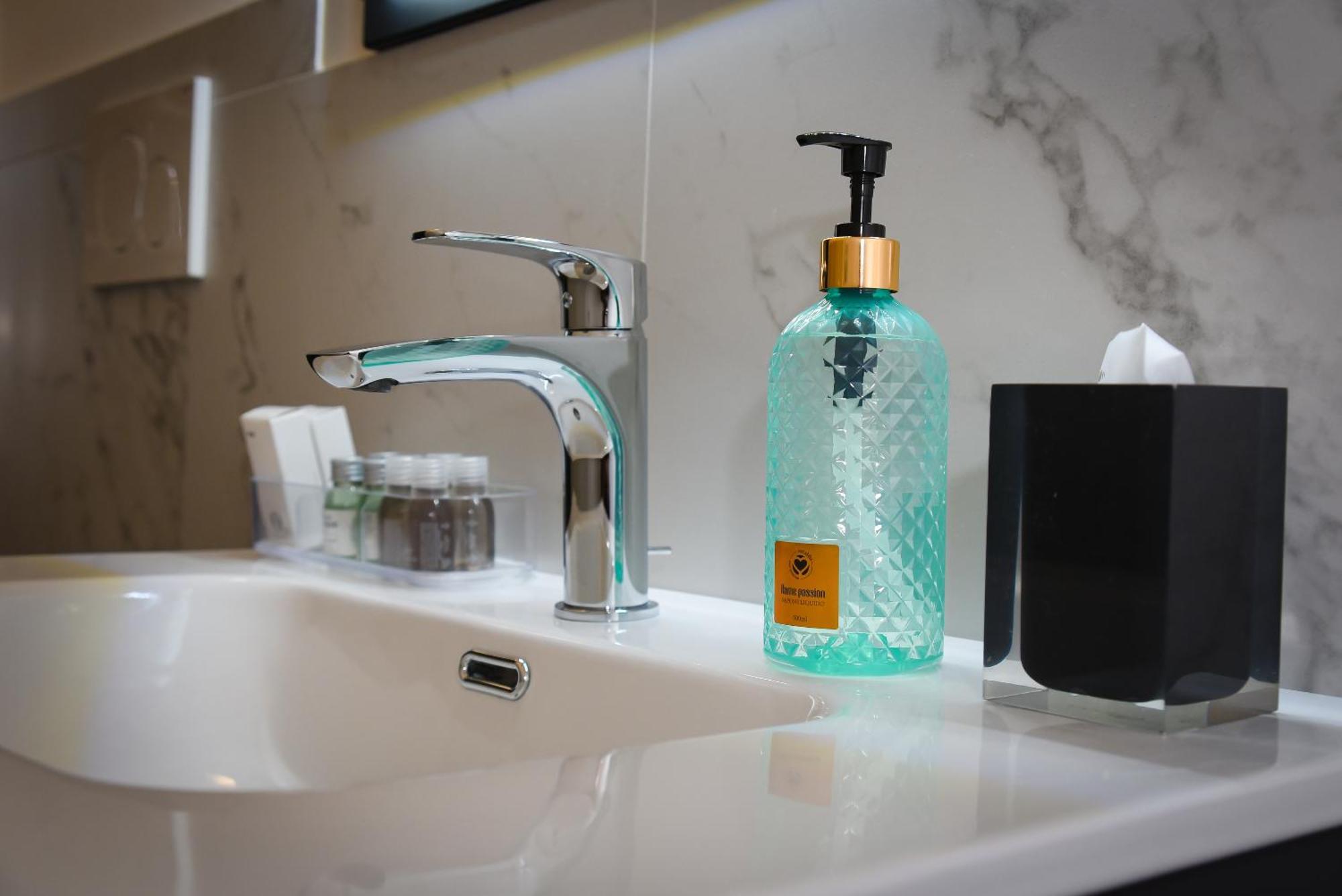 Bq House Colosseum Luxury Rooms Рим Экстерьер фото