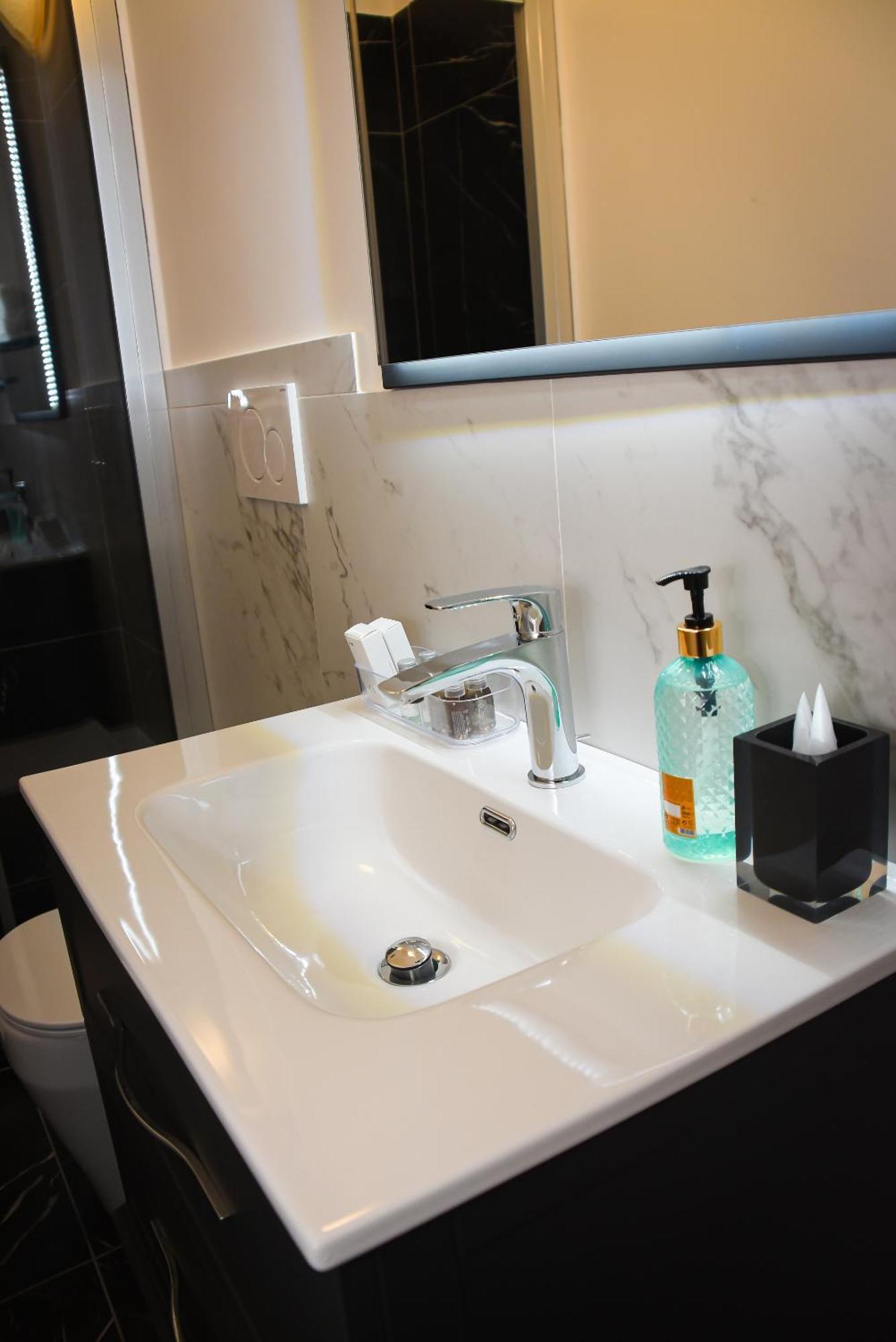 Bq House Colosseum Luxury Rooms Рим Экстерьер фото