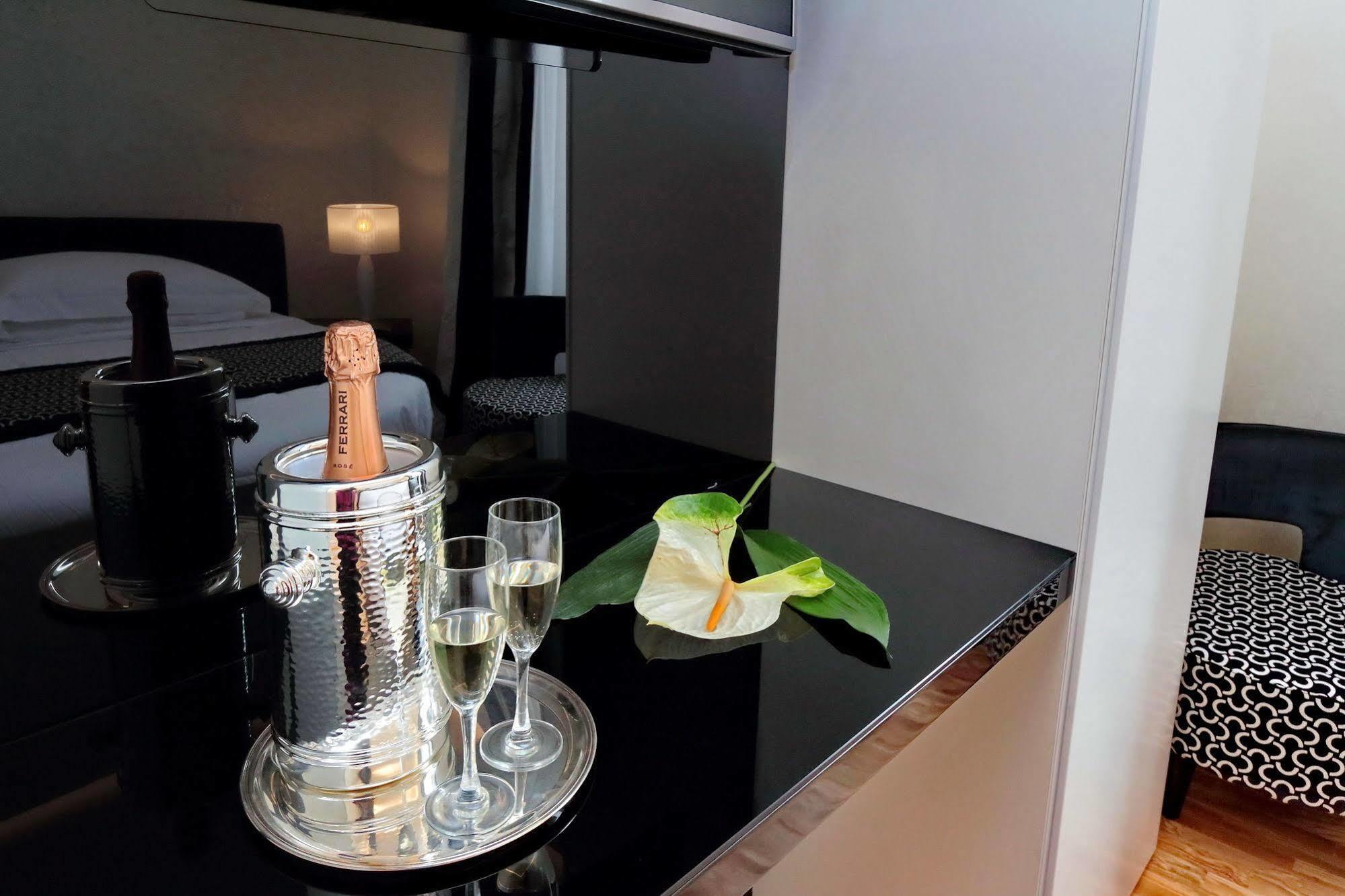 Bq House Colosseum Luxury Rooms Рим Экстерьер фото